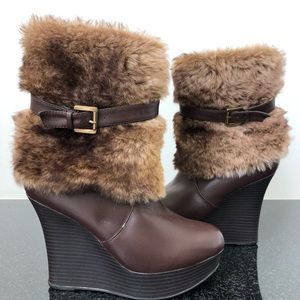 Bamboo fur boots Size 6.5 Brown